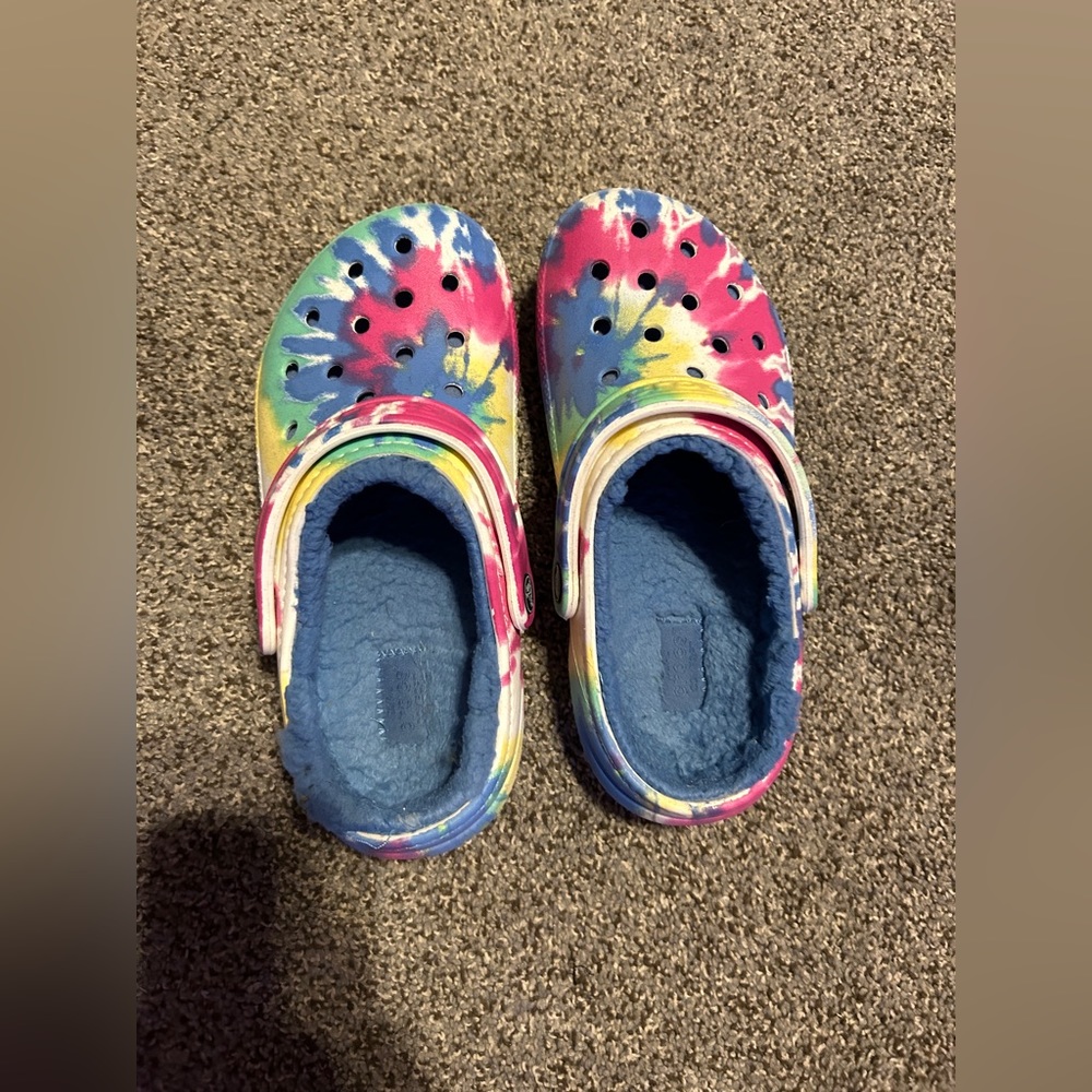 Tie dye crocs size 8